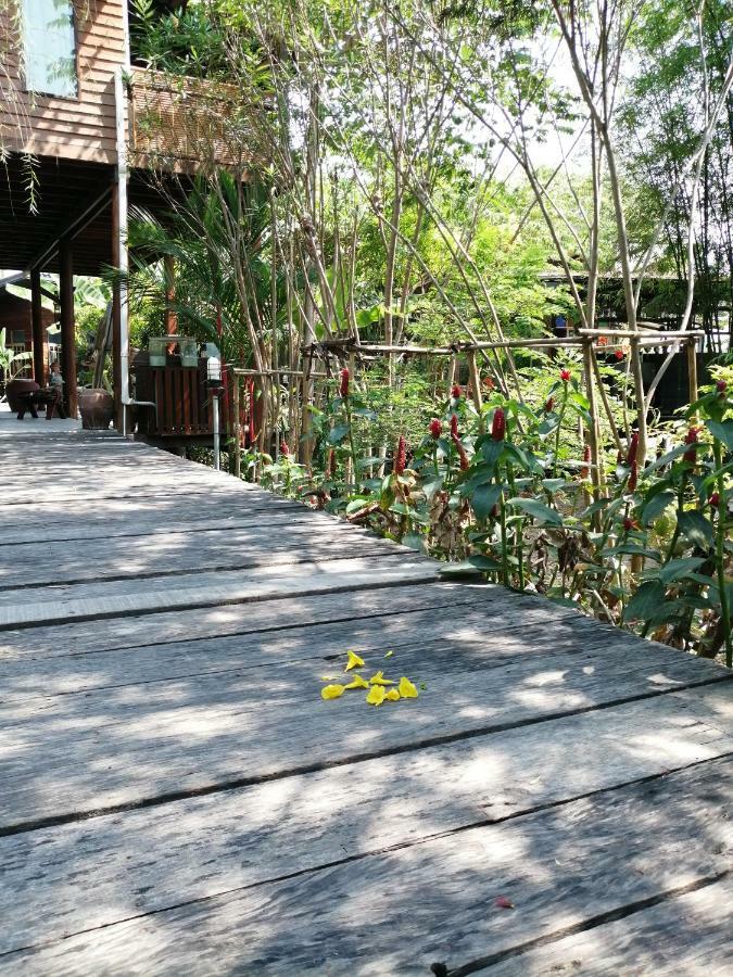 Ban Tha Pong Rustic​ Charm​ Suphan​ מראה חיצוני תמונה
